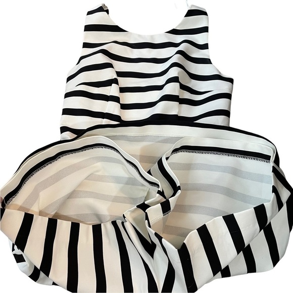 Zara Romper Trafaluc White and Black Classic Striped Skort Dress Casual Romper - Picture 6 of 12